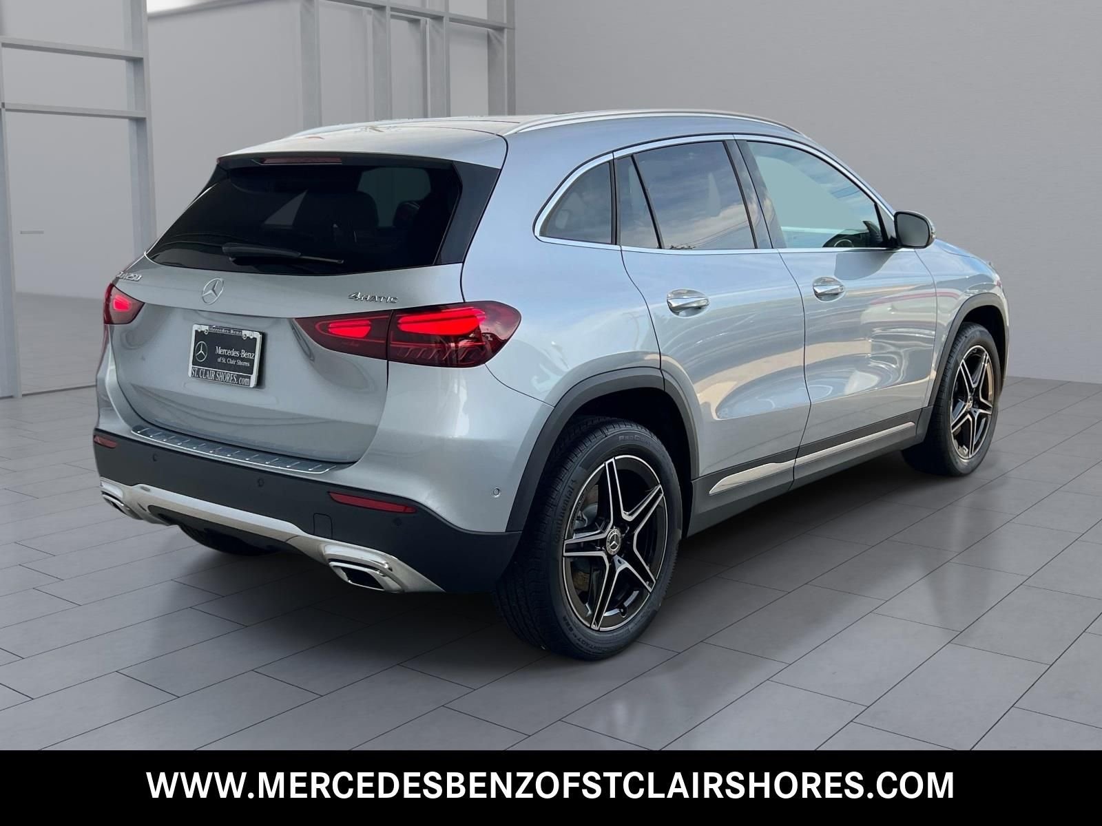 New 2026 Cirrus Silver Metallic Mercedes-Benz GLA 250 image 5