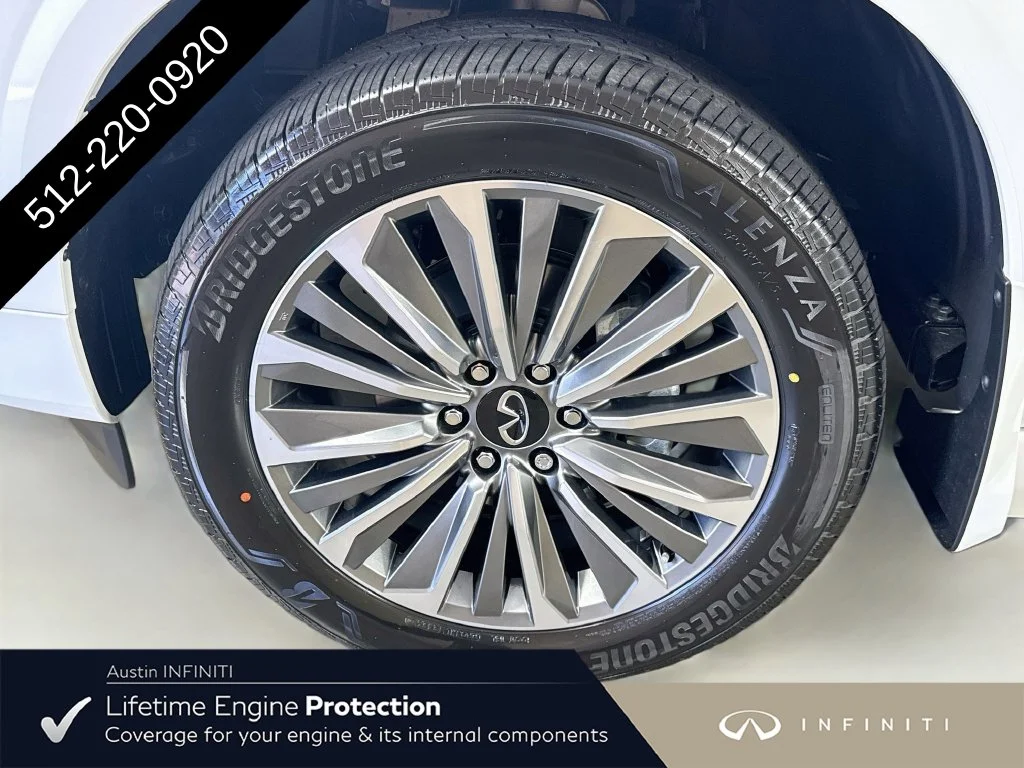 New 2027 White INFINITI LUXE image 43
