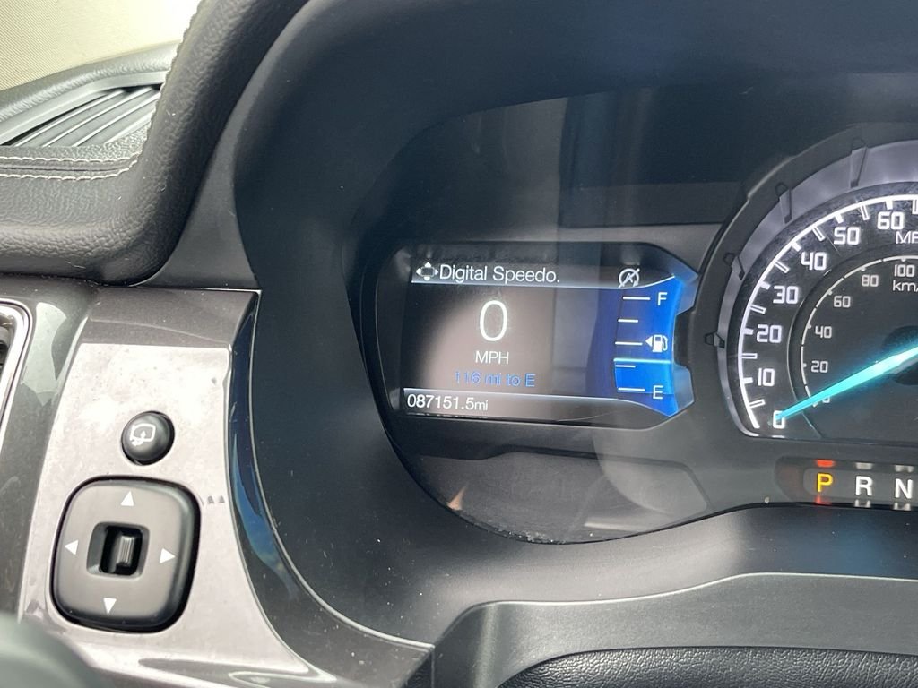 Used 2020 Black Ford Lariat image 12
