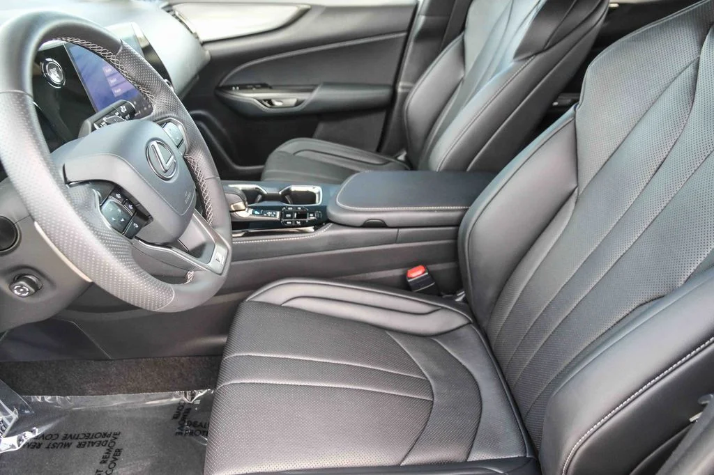 Certified Used 2025 White Lexus 350 F SPORT Handling image 19