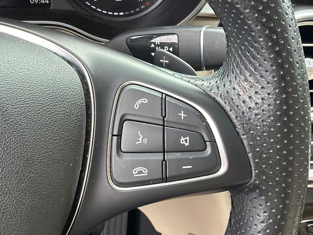 Used 2019  Mercedes-Benz GLC 300 image 26