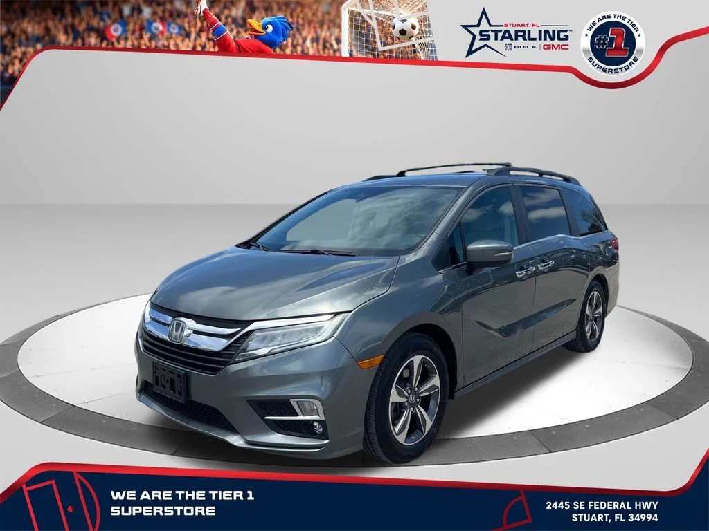 Used 2018 Green Honda Touring image 1