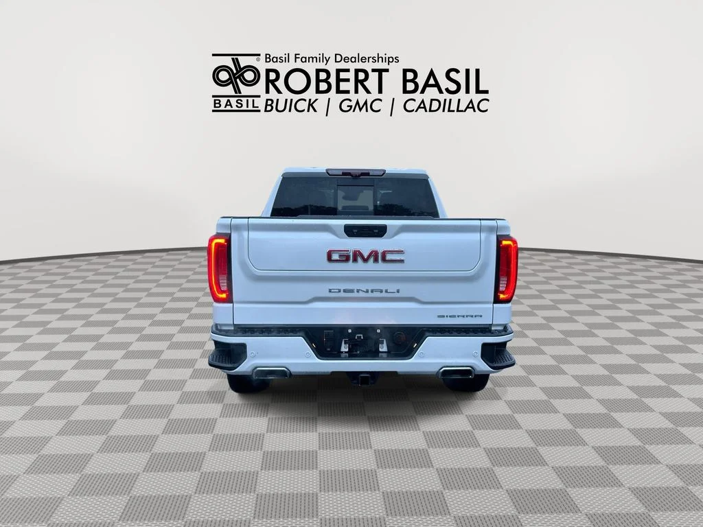 Used 2023 White GMC Denali image 7