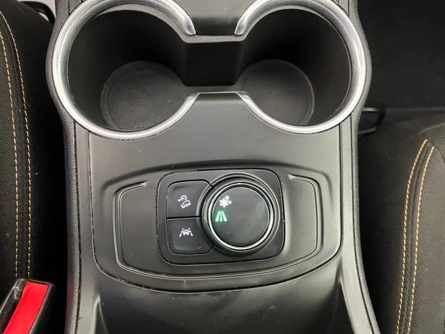 Used 2021 Silver GMC SLE image 24