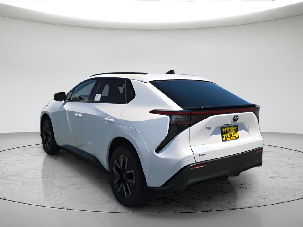 2026 Toyota bZ XLE - Photo 5