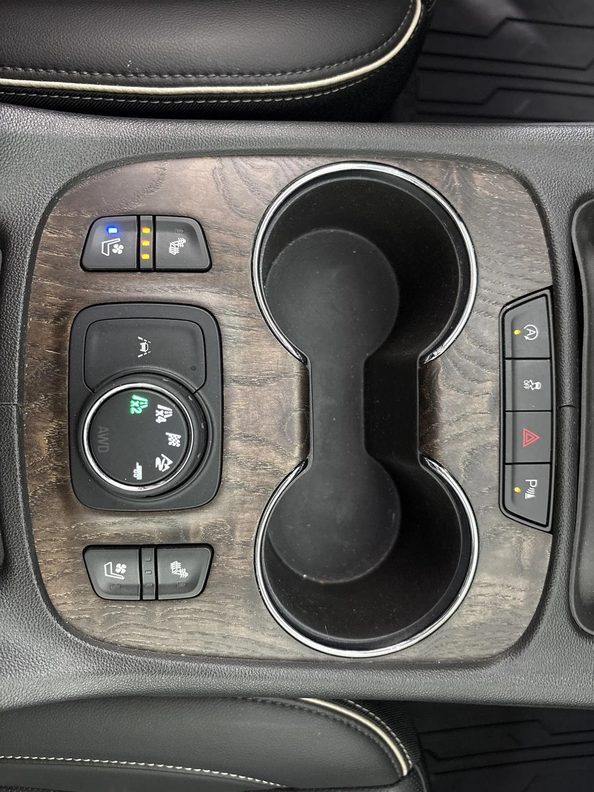 Used 2021 Summit White GMC Denali image 8