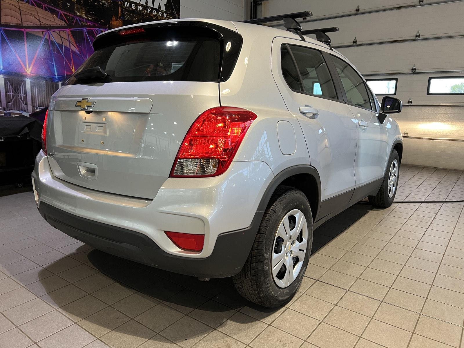 Used 2017 Silver Ice Metallic Chevrolet LS image 7