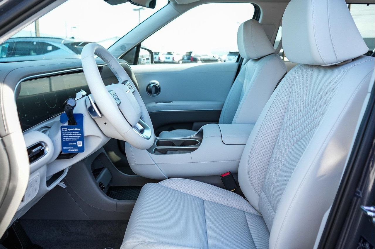New 2026 Gray Hyundai SEL Premium image 46
