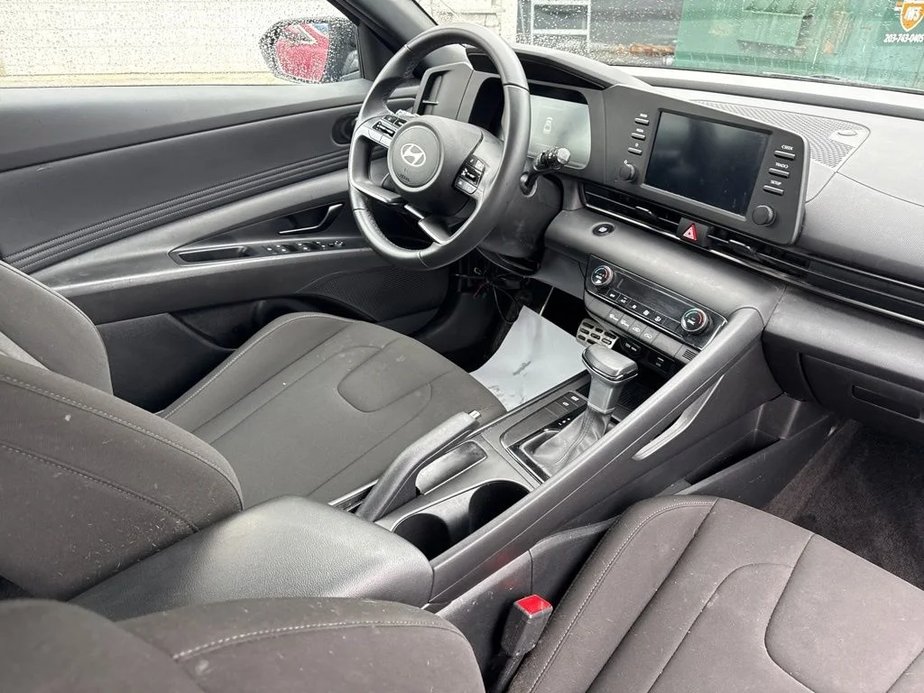Used 2025 Blue Hyundai SEL Sport image 34