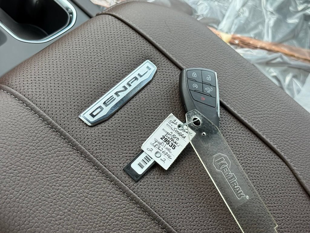 2026 GMC Sierra 2500HD Denali - Photo 35