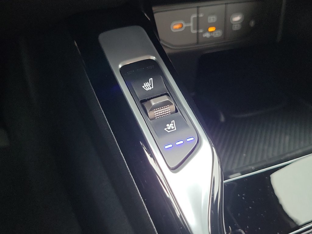 New 2026 Ivory Silver Kia X-Line SX Prestige AWD image 35
