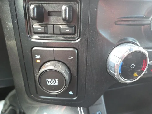 Used 2023 Agate Black Metallic Ford XLT image 23