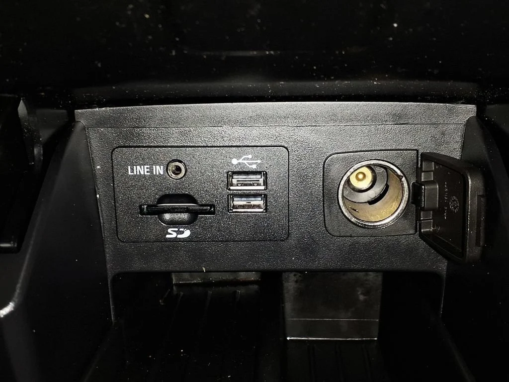 Used 2015 White Platinum Ford XLT image 23
