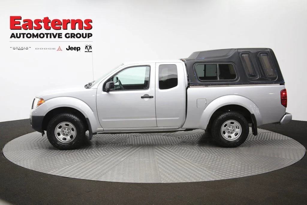 Used 2019 Silver Nissan S image 60