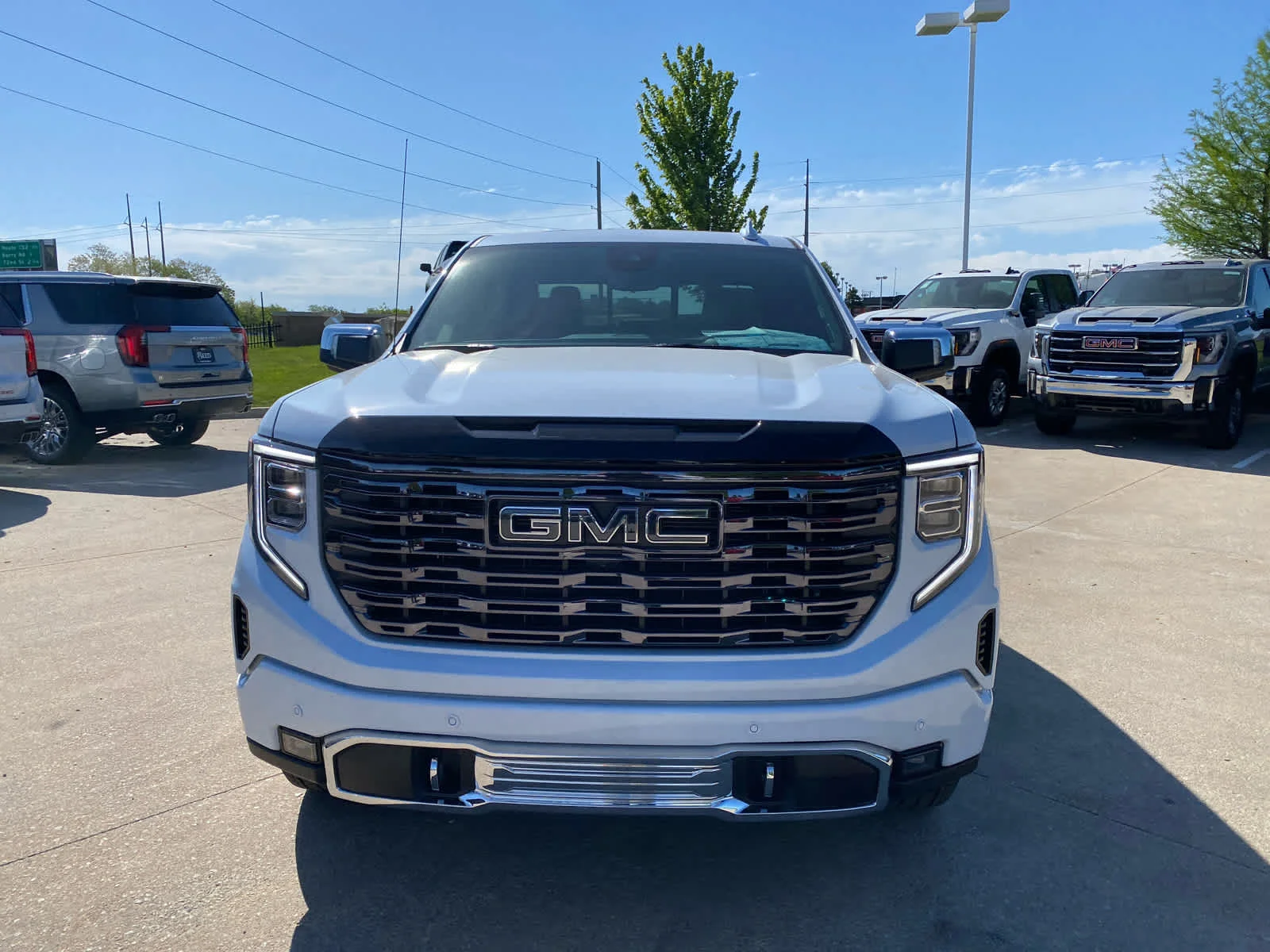 New 2026 Glacier White Tricoat GMC Denali Ultimate image 3