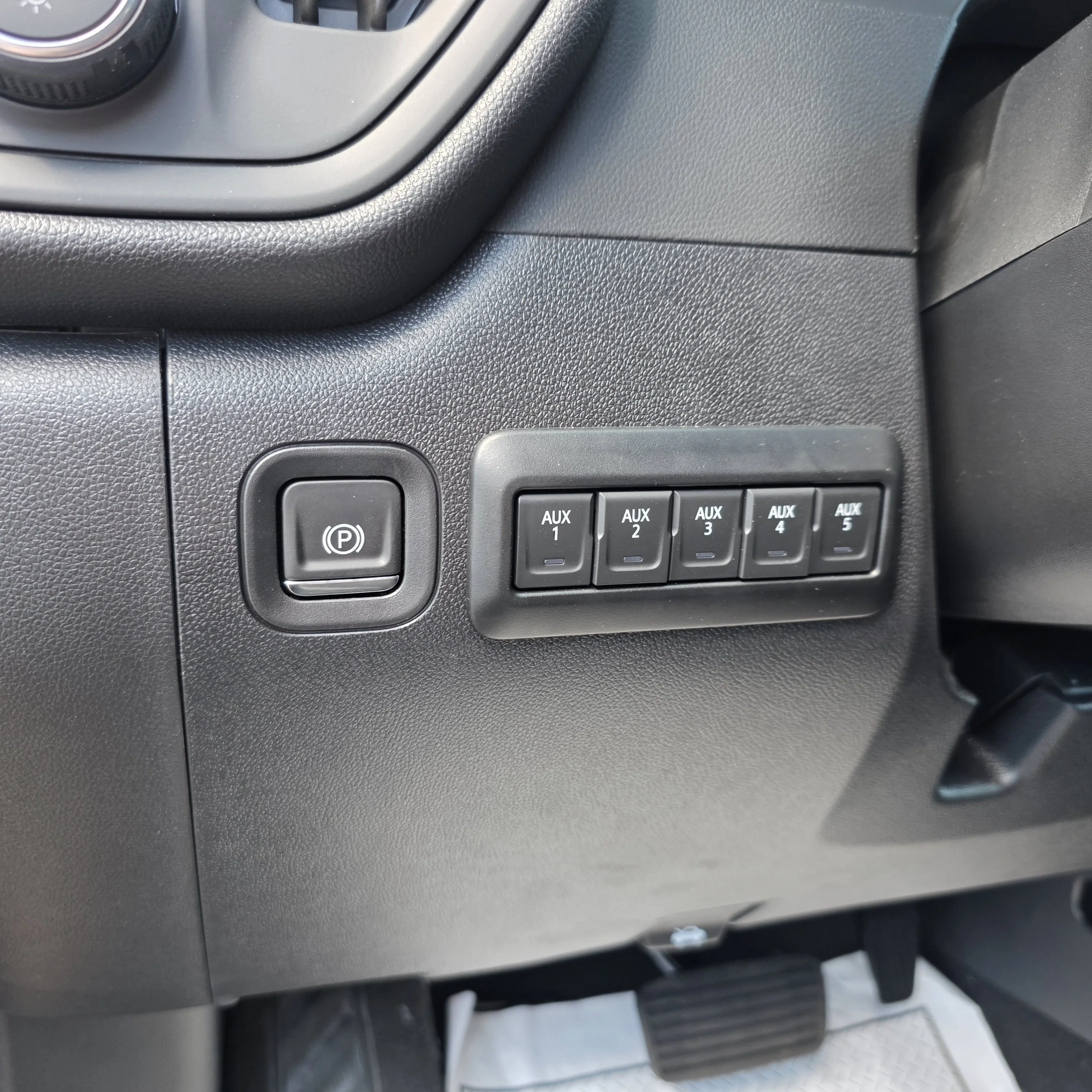2026 Chevrolet Silverado 2500 HD Custom - Photo 10