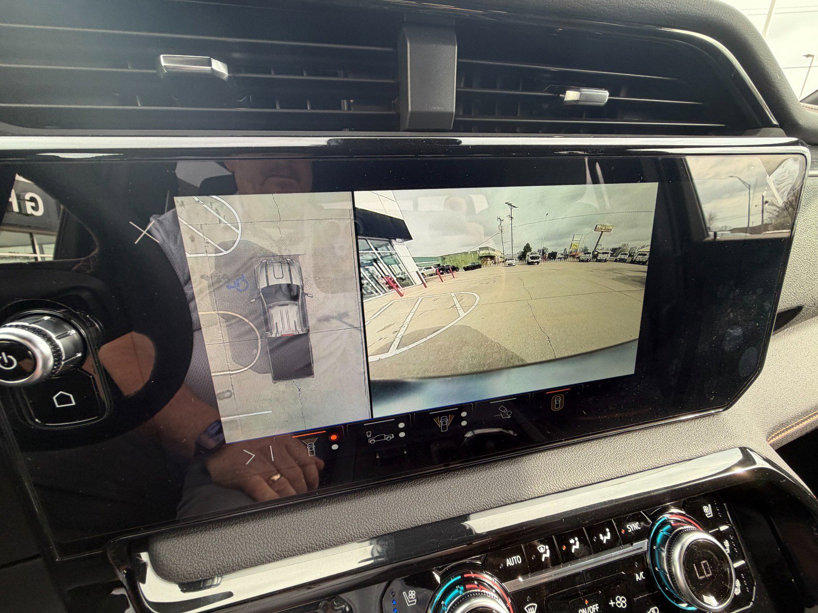 2026 GMC Sierra 2500HD AT4 - Photo 19