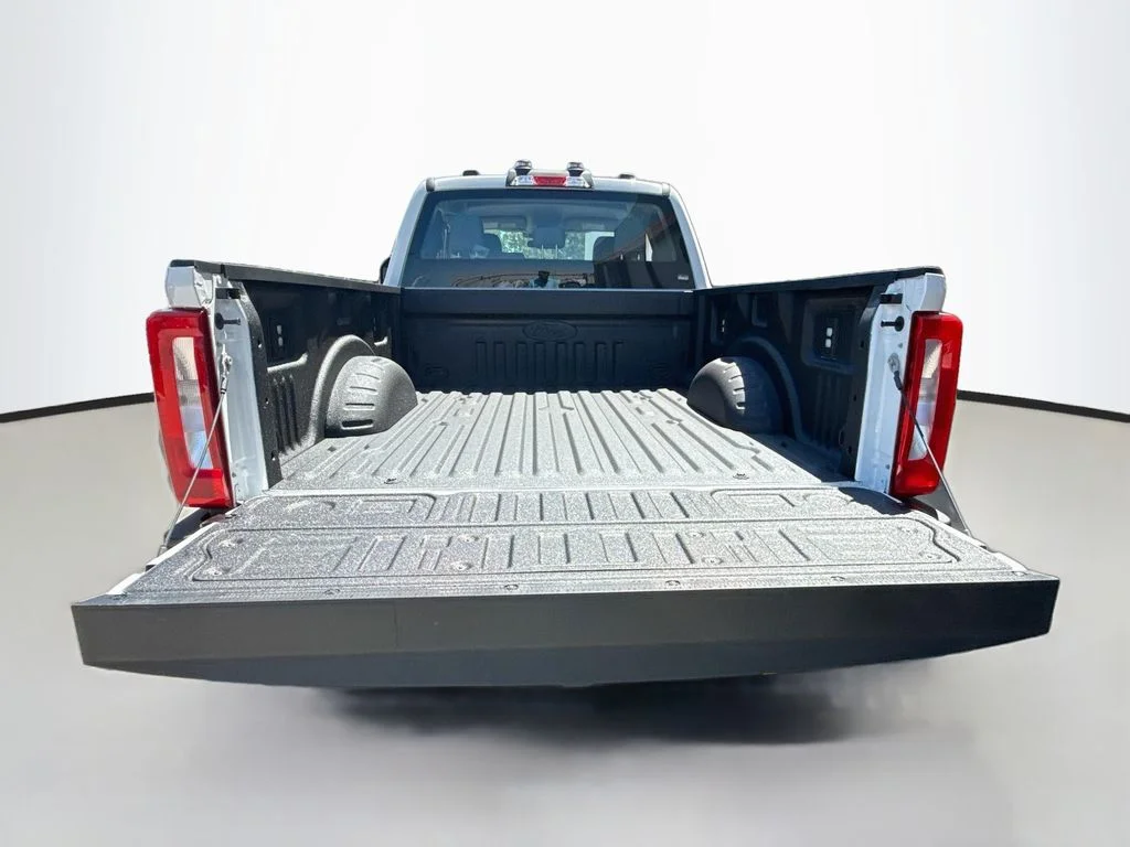 New 2026 Oxford White Ford F-250® XL image 23