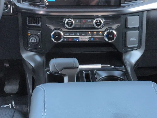 New 2026 Iconic Silver Metallic Ford Lariat® image 19