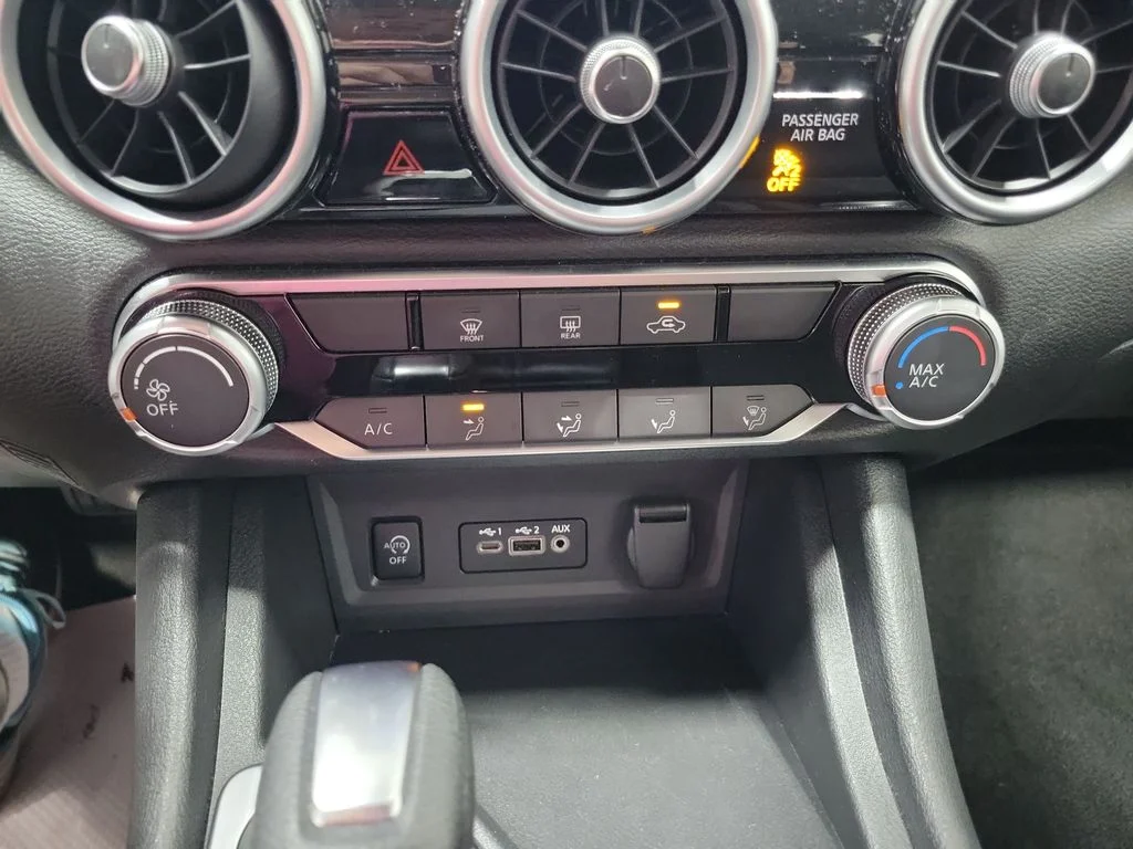 Used 2025 White Nissan SV image 38