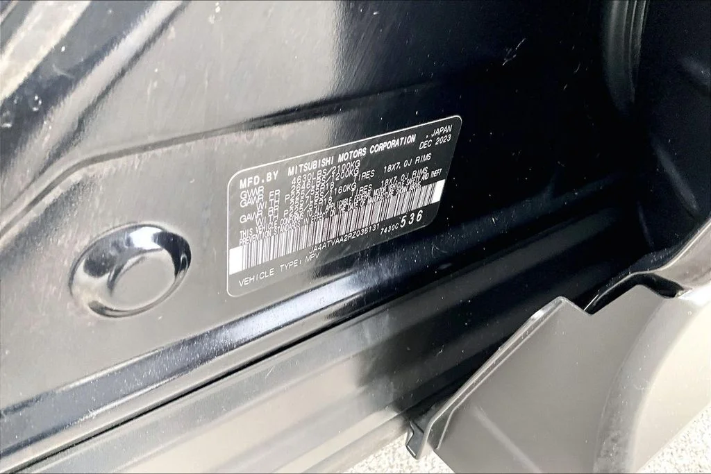 Used 2024 Black Mitsubishi LE image 35