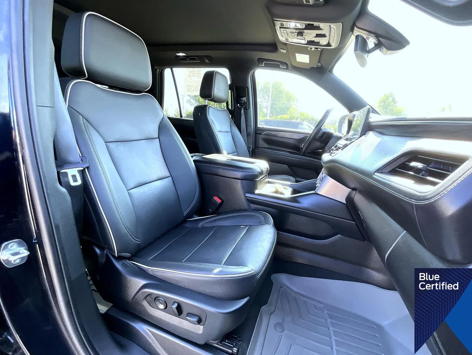 Certified Used 2022 Blue GMC SLT image 16