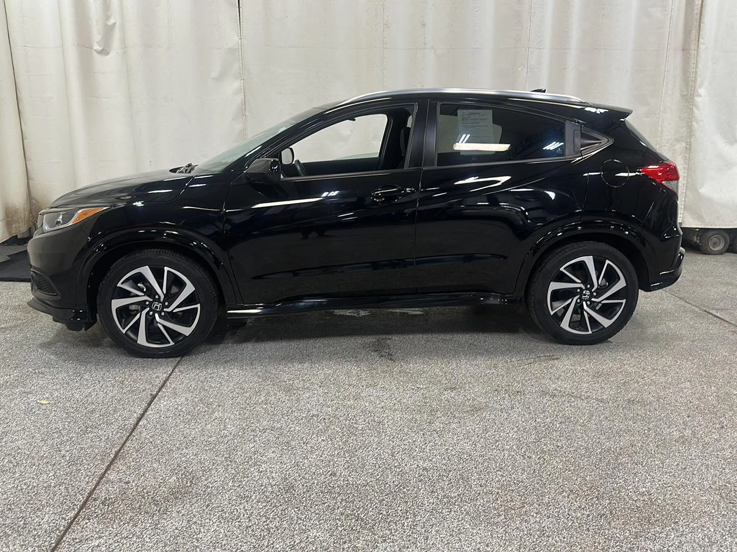 Certified 2020 Honda HR-V Sport with VIN 3CZRU5H1XLG701001 for sale in Waconia, Minnesota