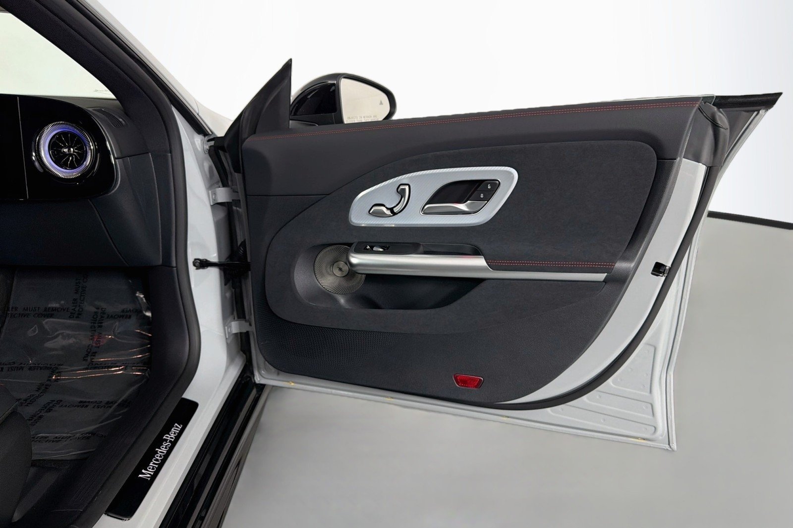 New 2027 MANUFAKTUR Alpine Grey Mercedes-Benz CLA 220 Hybrid image 22