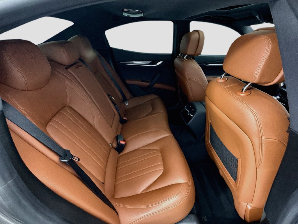 Used 2019 Grey Maserati S image 21