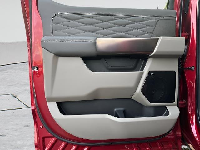 2025 Ford F-250 Super Duty Platinum - Photo 36