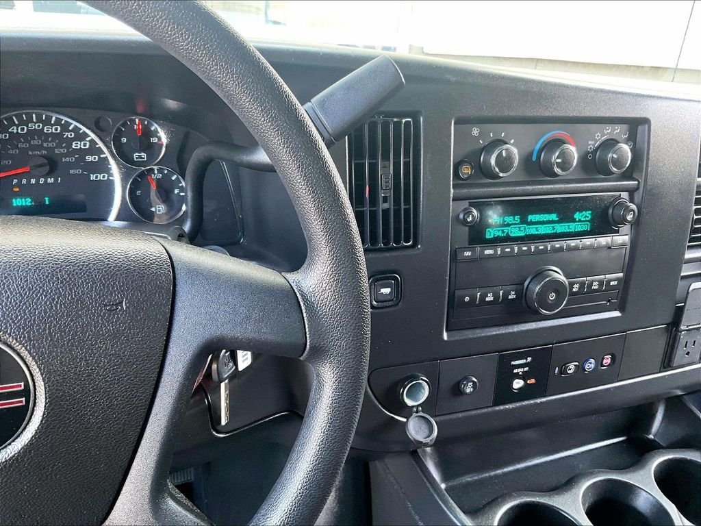 Used 2025 White GMC Work Van image 18