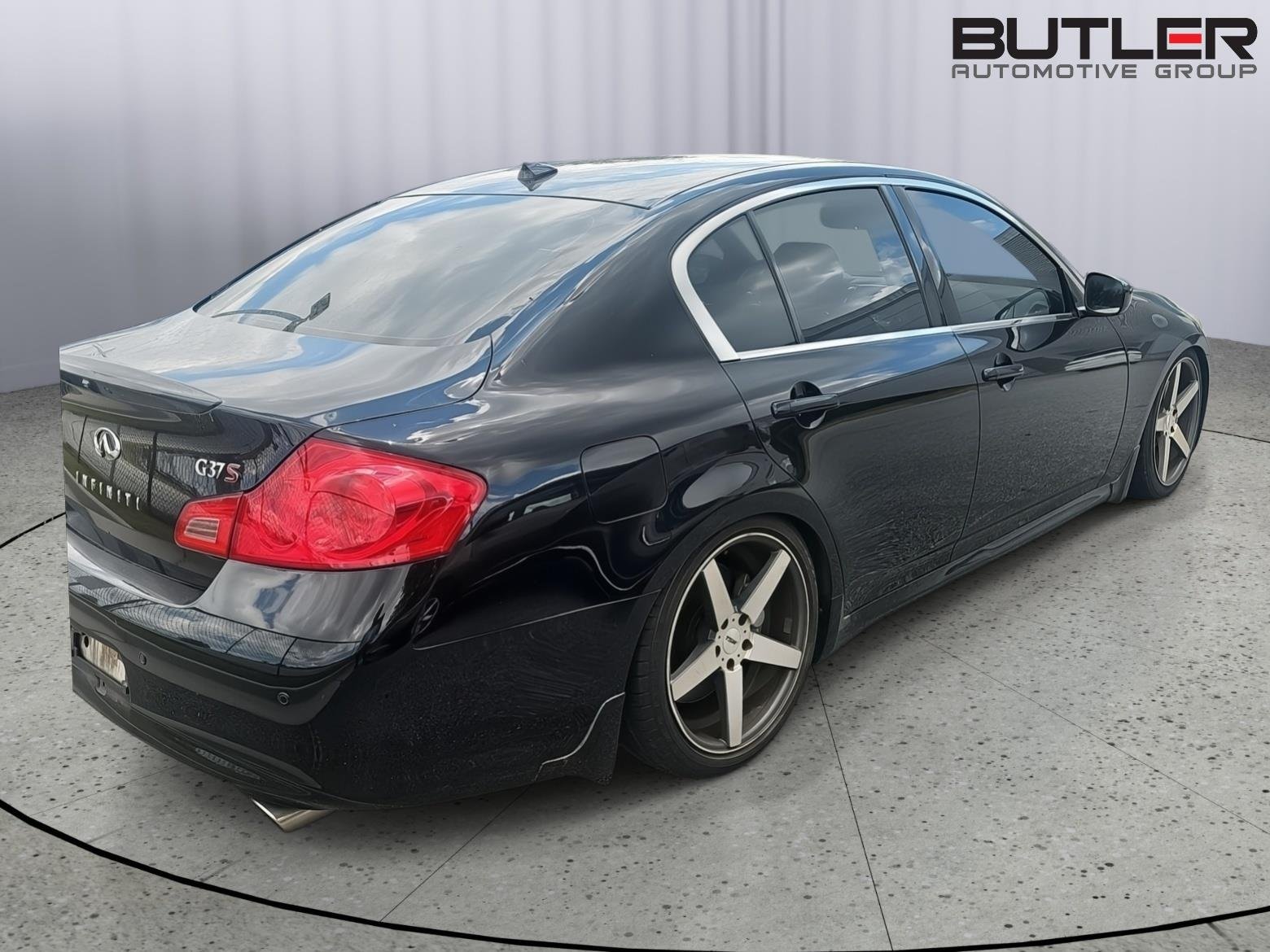 Used 2012 Black Obsidian INFINITI Journey image 6