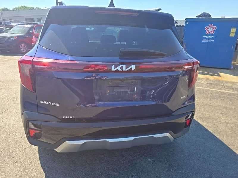 Used 2024 Blue Kia EX image 7