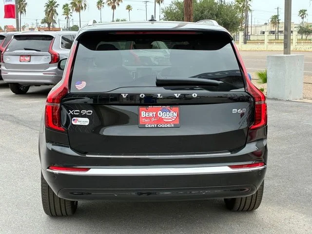 New 2026 Onyx Black Volvo Ultra image 5