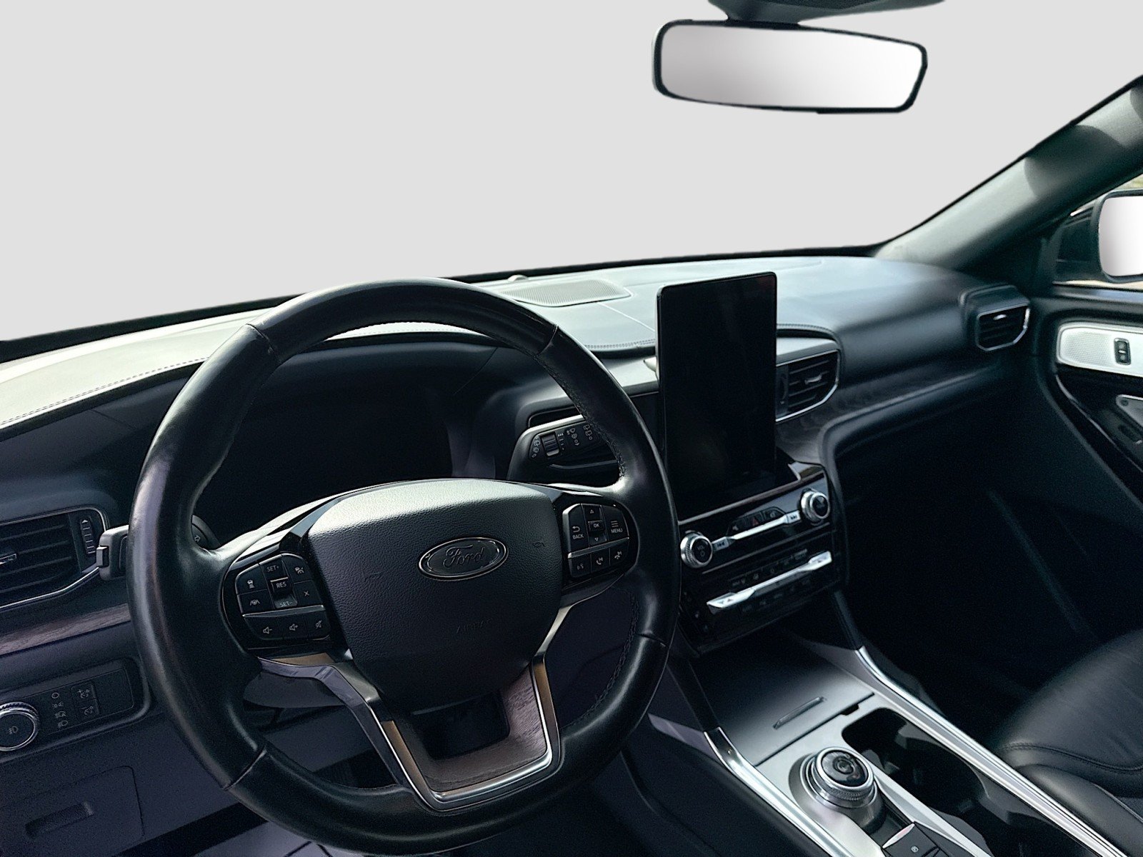 2022 Ford Explorer Platinum - Photo 9