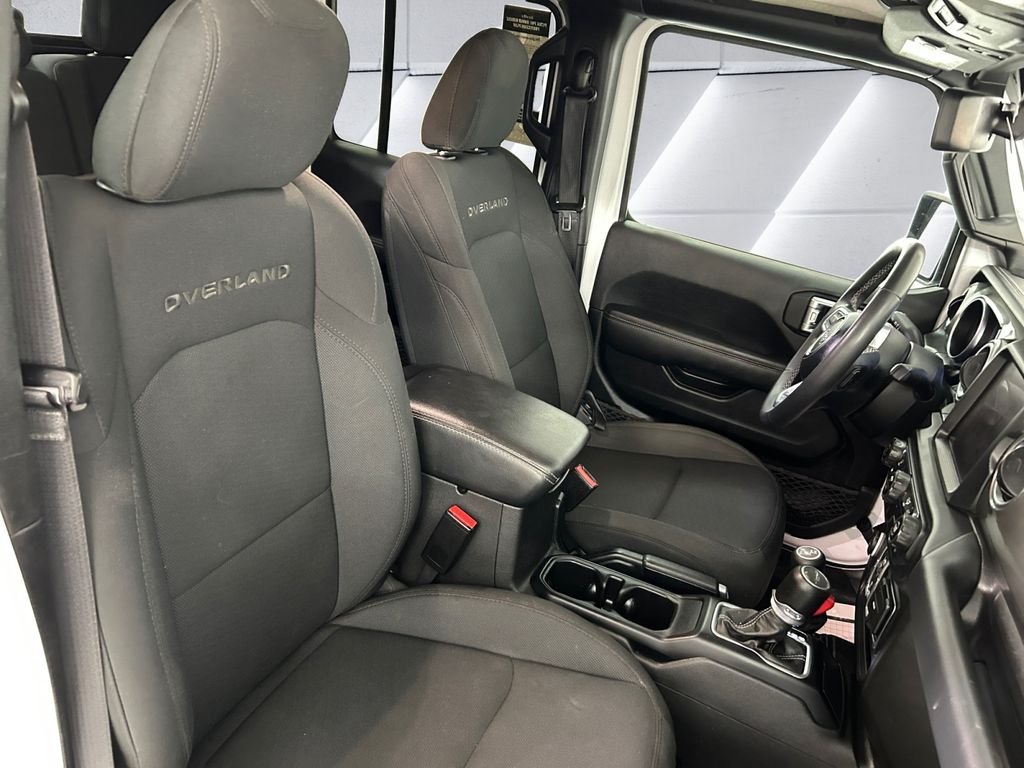 Used 2023 White/off-white Jeep Overland image 14