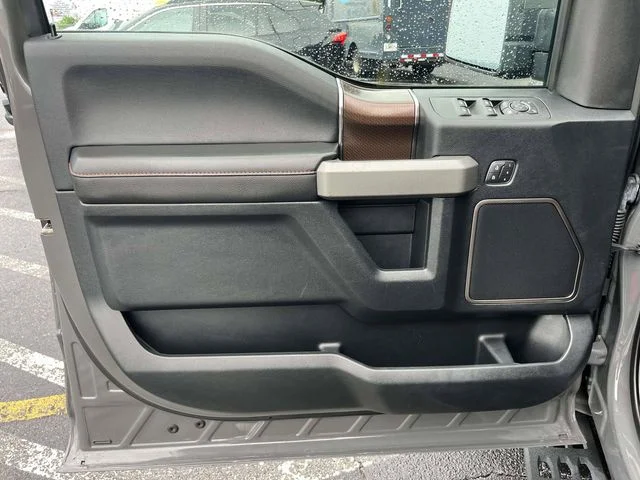 Used 2018  Ford Raptor image 18