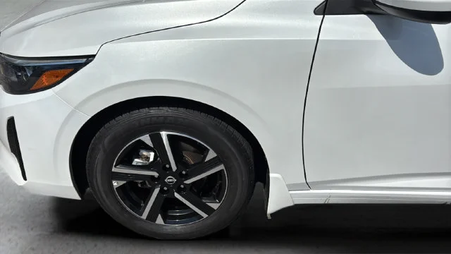 Used 2025 White Nissan SV image 37