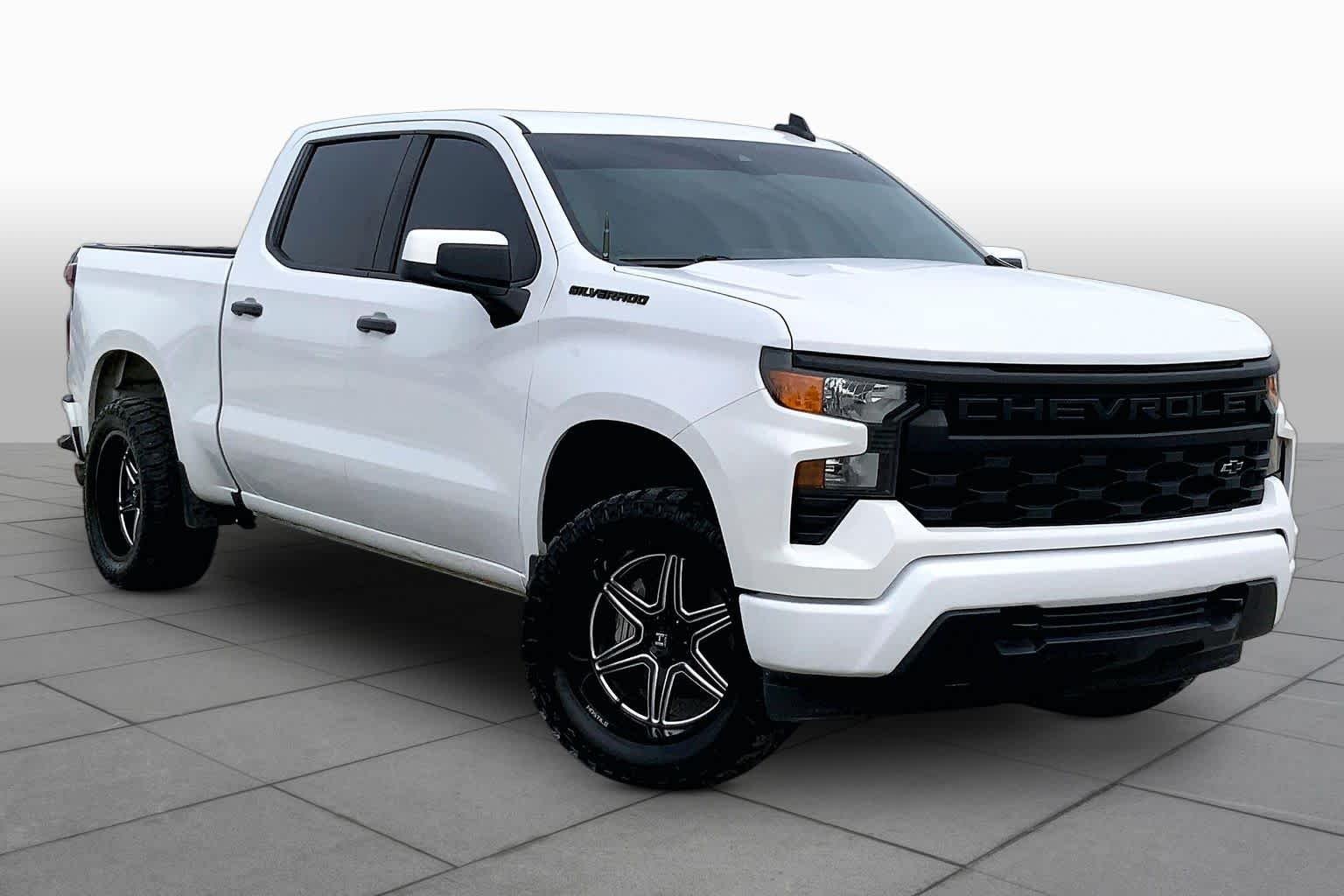Used 2023 Summit White Chevrolet Custom image 3