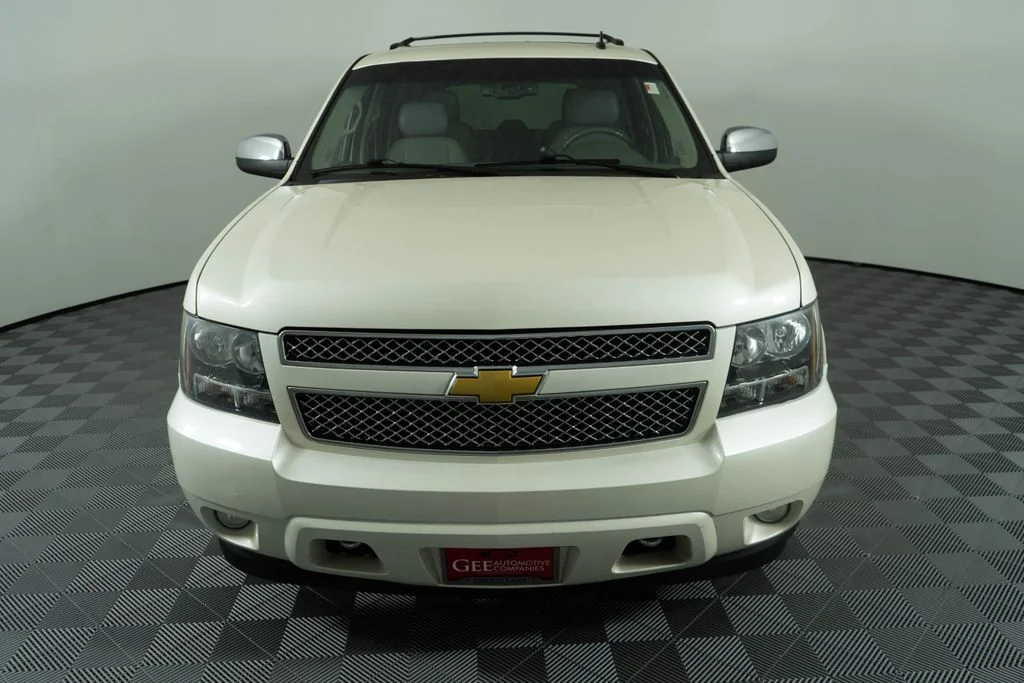 Used 2013 White Chevrolet LTZ image 2