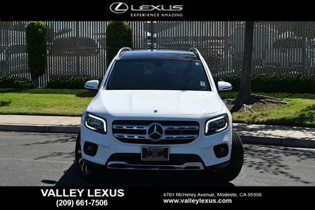 Used 2023 White Mercedes-Benz GLB 250 image 2