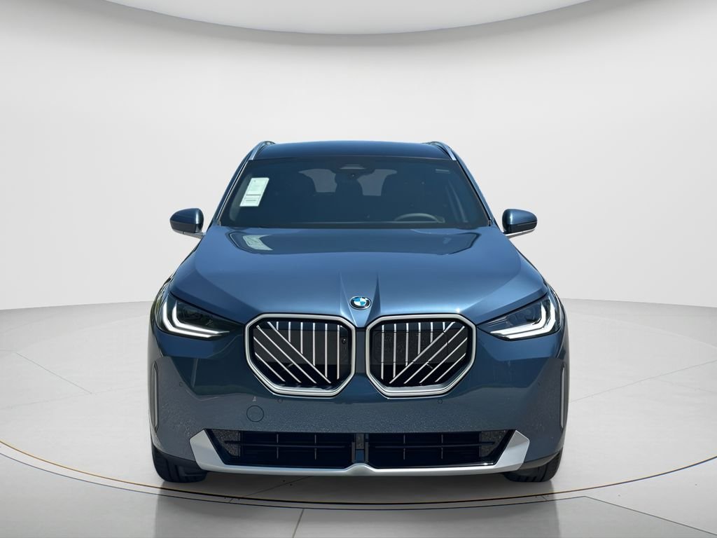 New 2026 Arctic Race Blue metallic BMW 30 xDrive image 2
