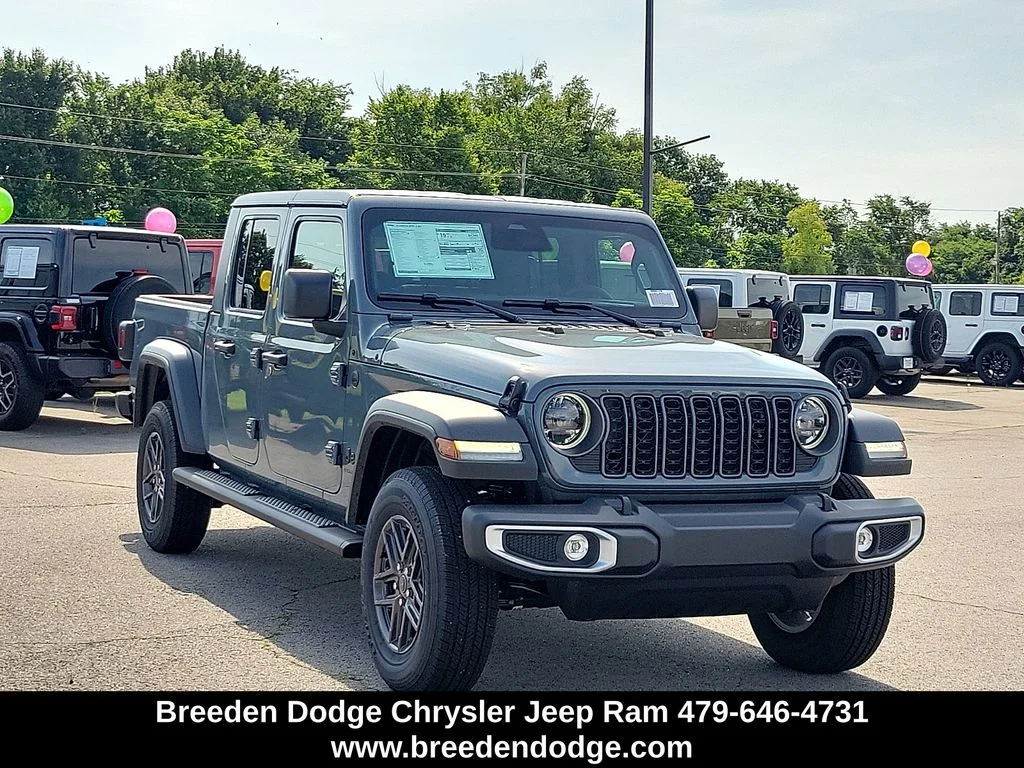 2026 Jeep Gladiator Sport S Auto's photo