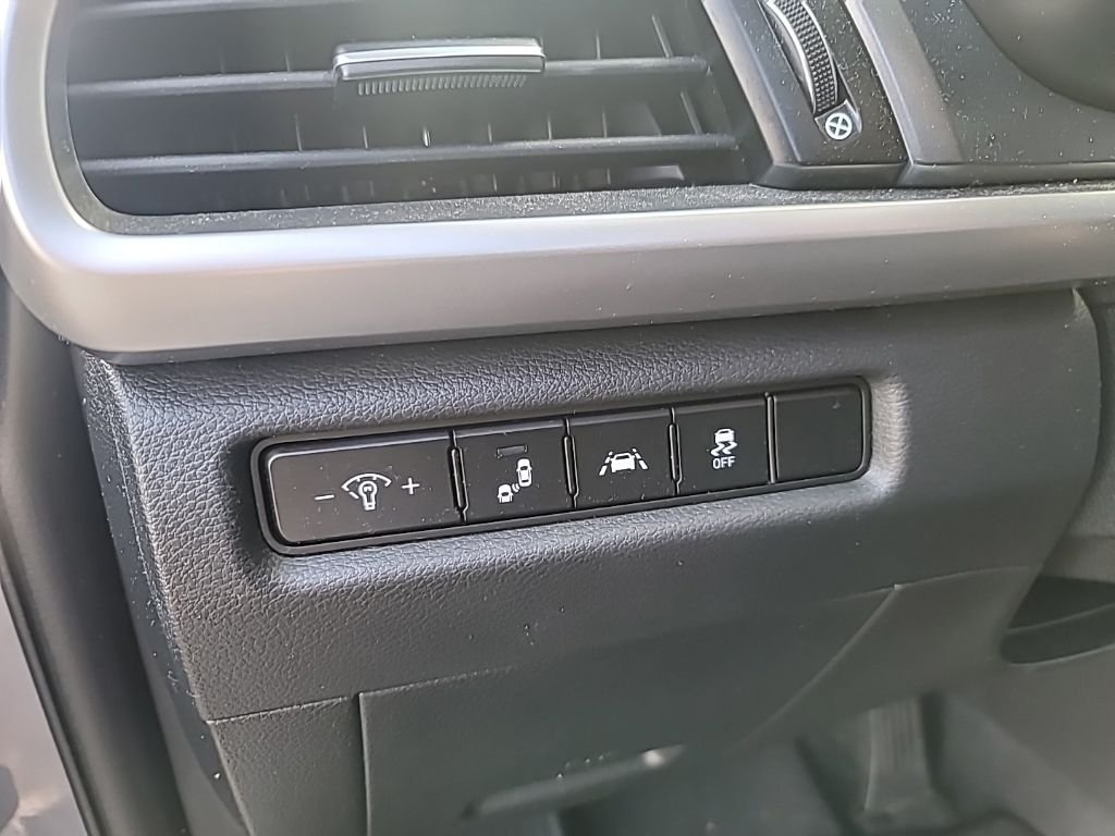 Used 2021 Silver Kia S image 15