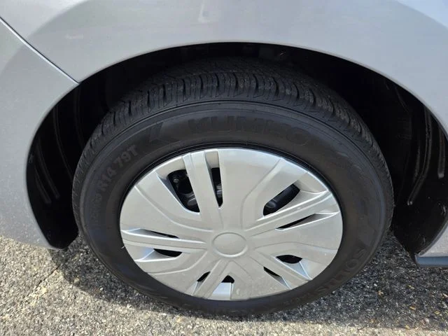 Used 2024 Gray Mitsubishi ES image 24