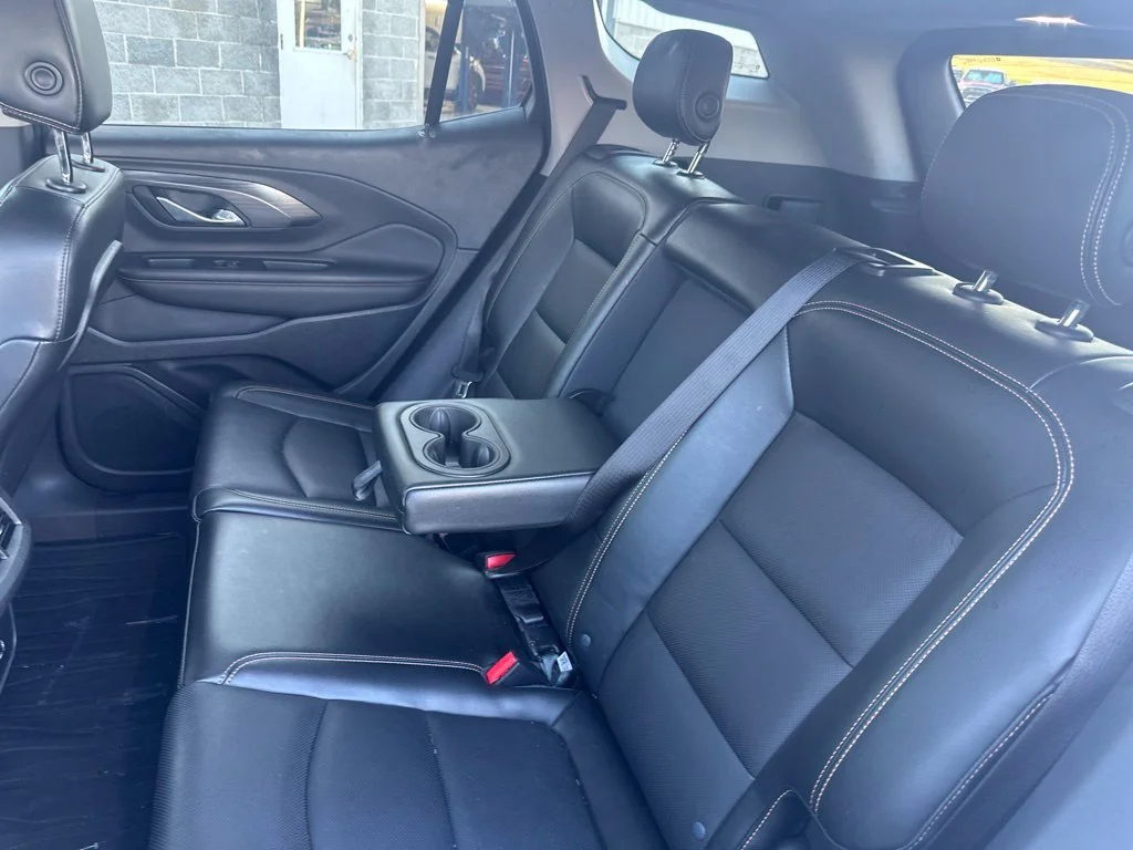 Used 2020 White GMC SLT image 14