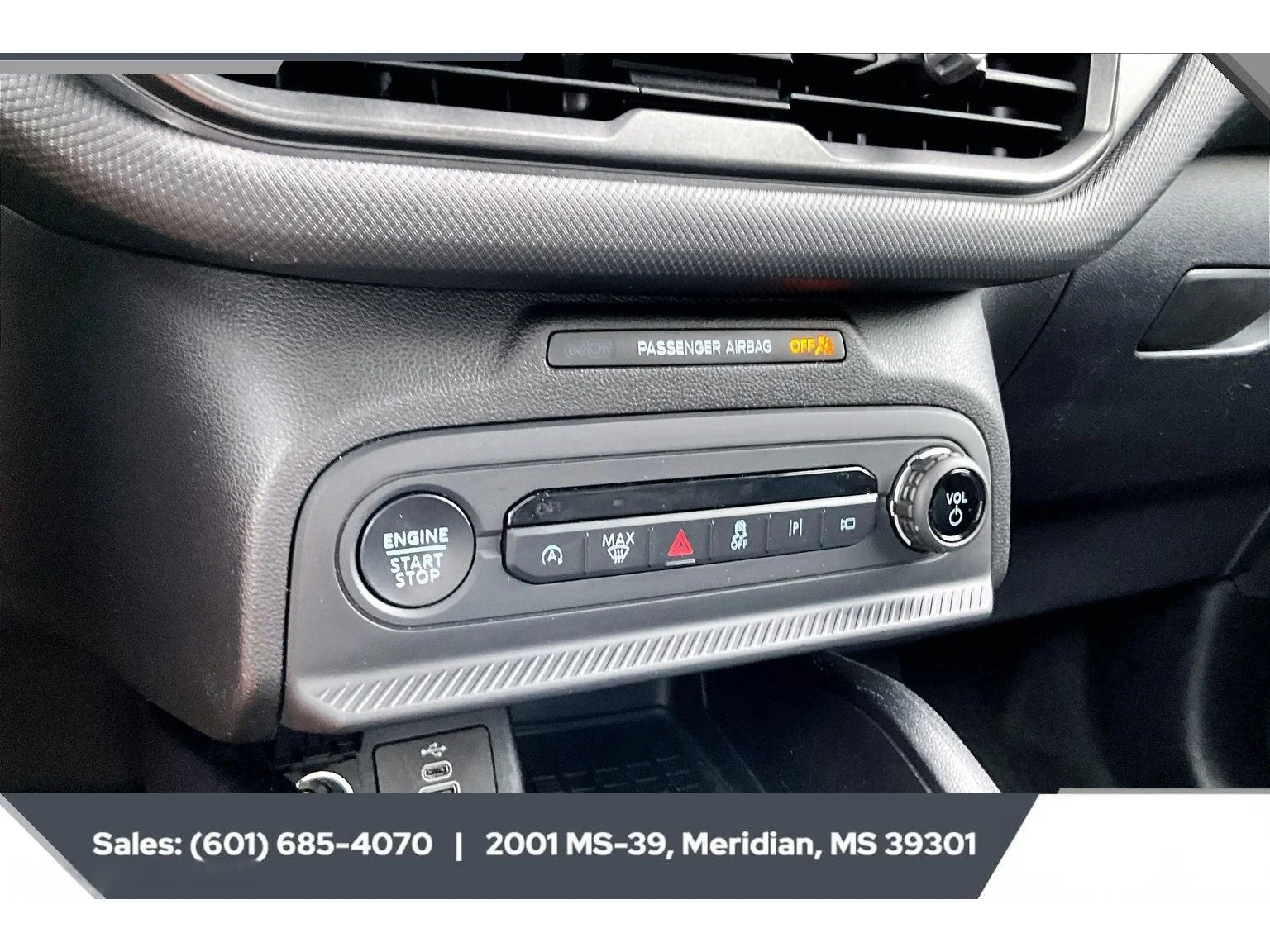 Used 2025 Carbonized Gray Metallic Ford Outer Banks image 22