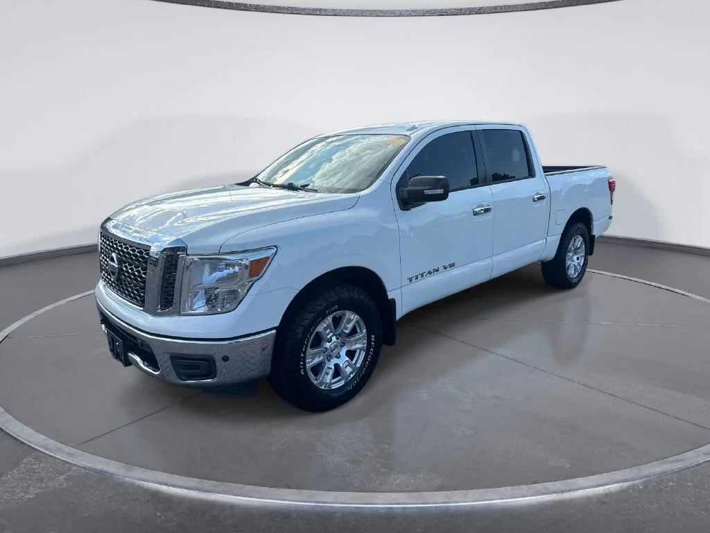 Used 2018 White Nissan SV image 3