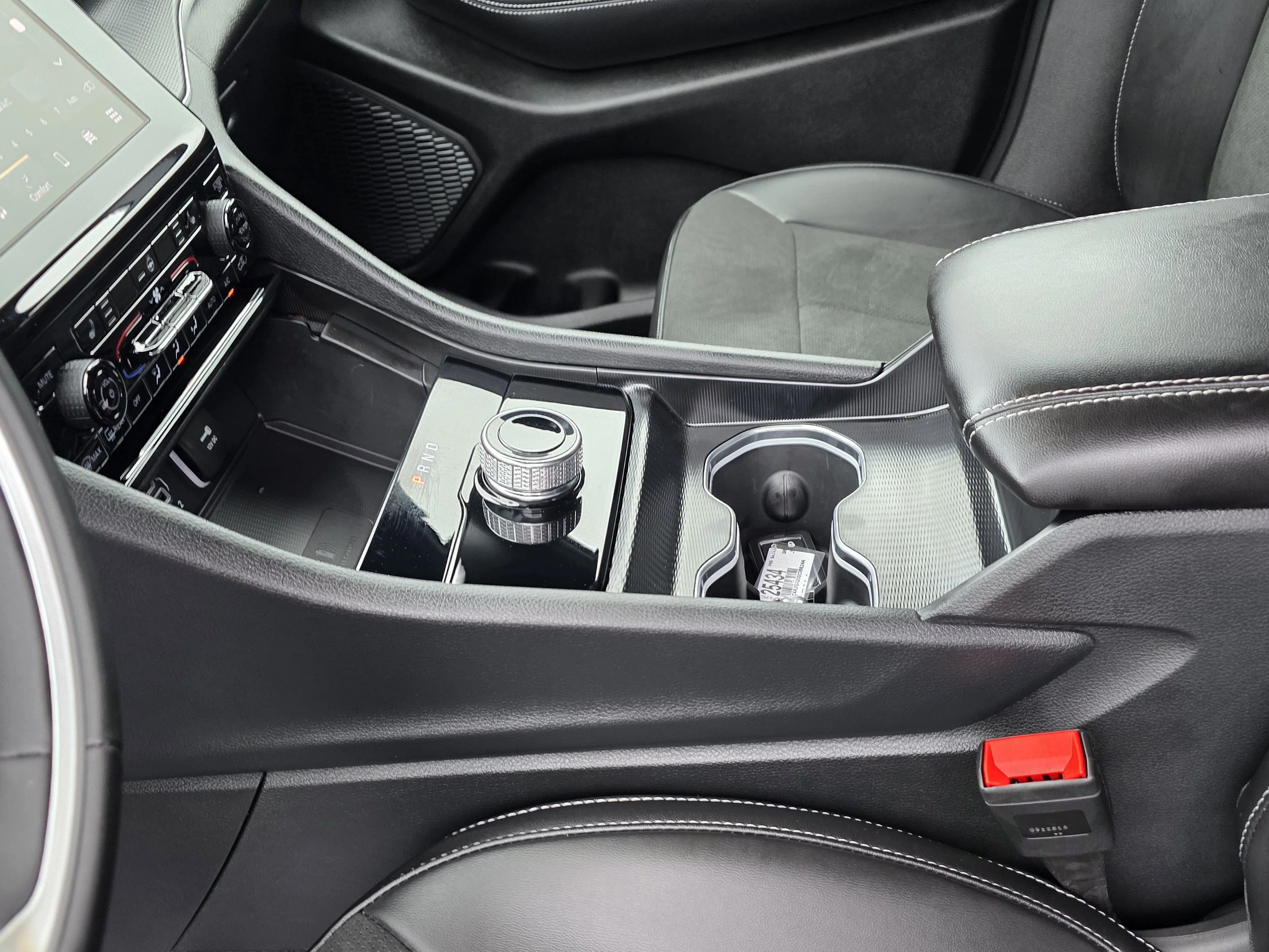 New 2025 Gray Metallic Jeep Altitude X image 13