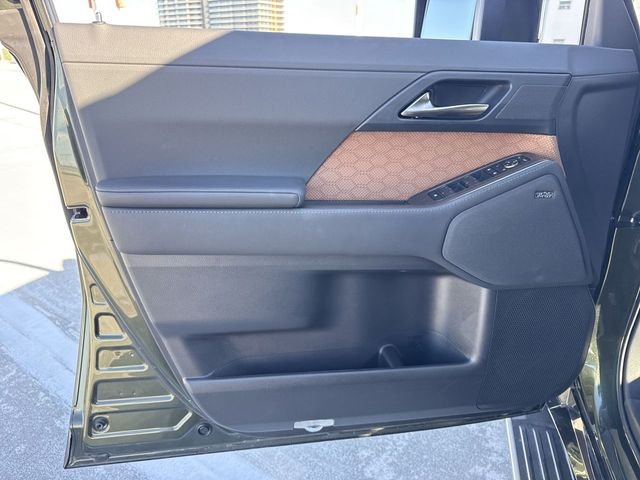 Certified Used 2025 Green Lexus 550 Luxury image 13